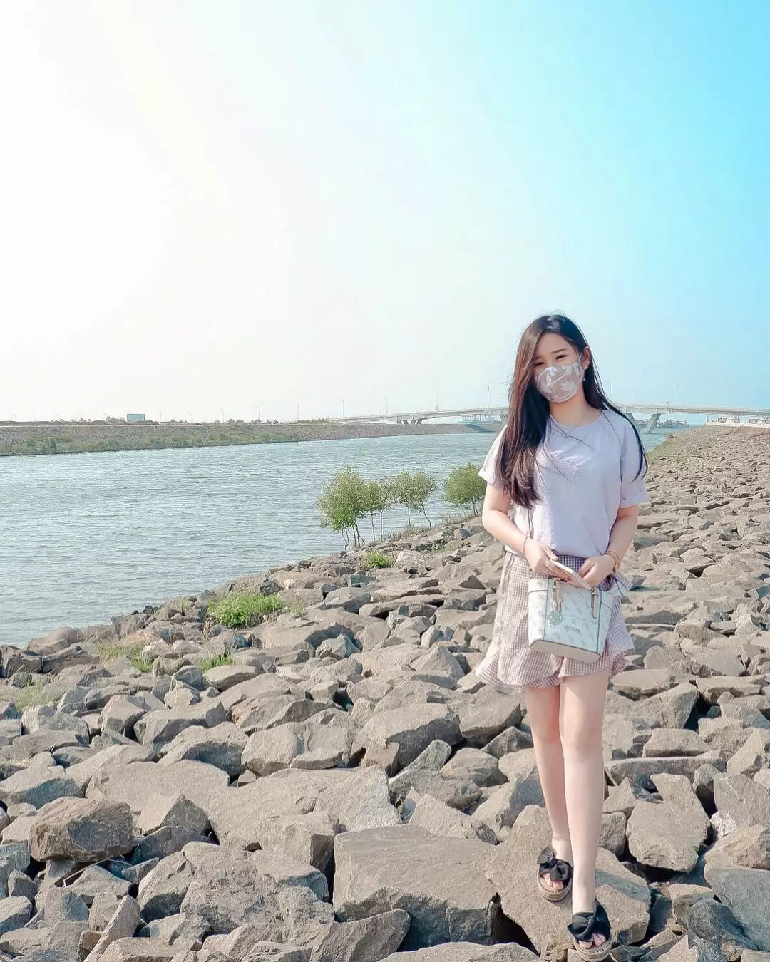 pantai pasir putih pantai indah kapuk pik 2