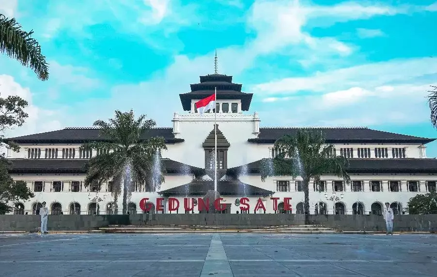 tempat bersejarah//peninggalan sejarah